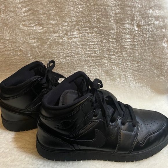 Jordan Other - Nike Air Jordans Black Leather Size 6Y